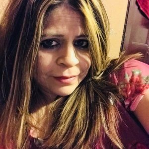 Meet your Posher, Delia